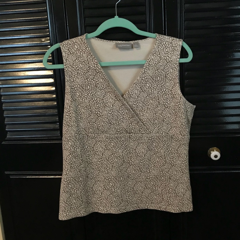 Croft & Barrow Stretchy Sleeveless Tan Shirt